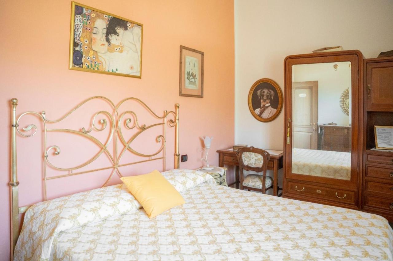 La Casa Di Menny Maison De Campagne โมเนเลีย ภายนอก รูปภาพ