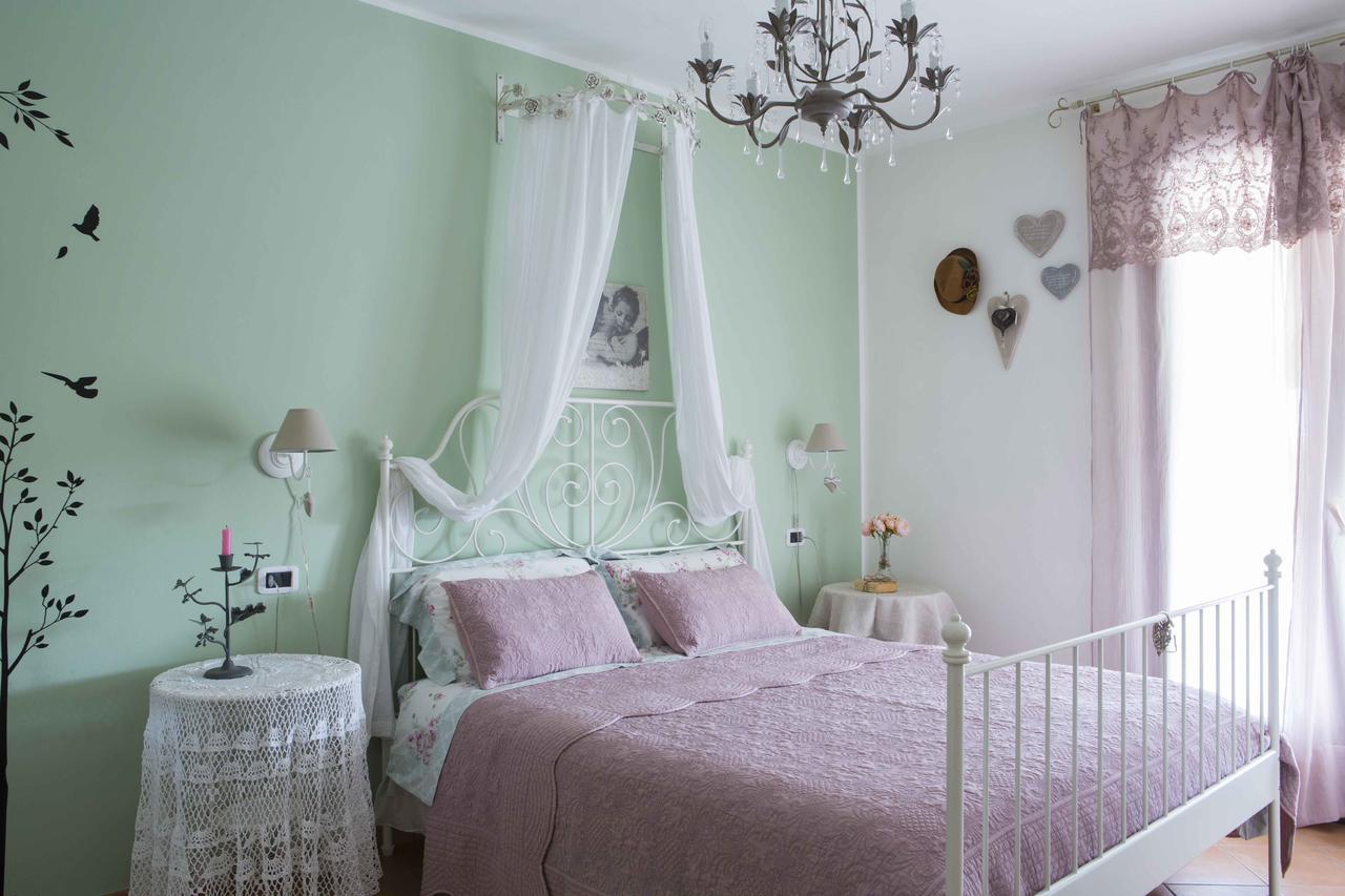 La Casa Di Menny Maison De Campagne โมเนเลีย ภายนอก รูปภาพ