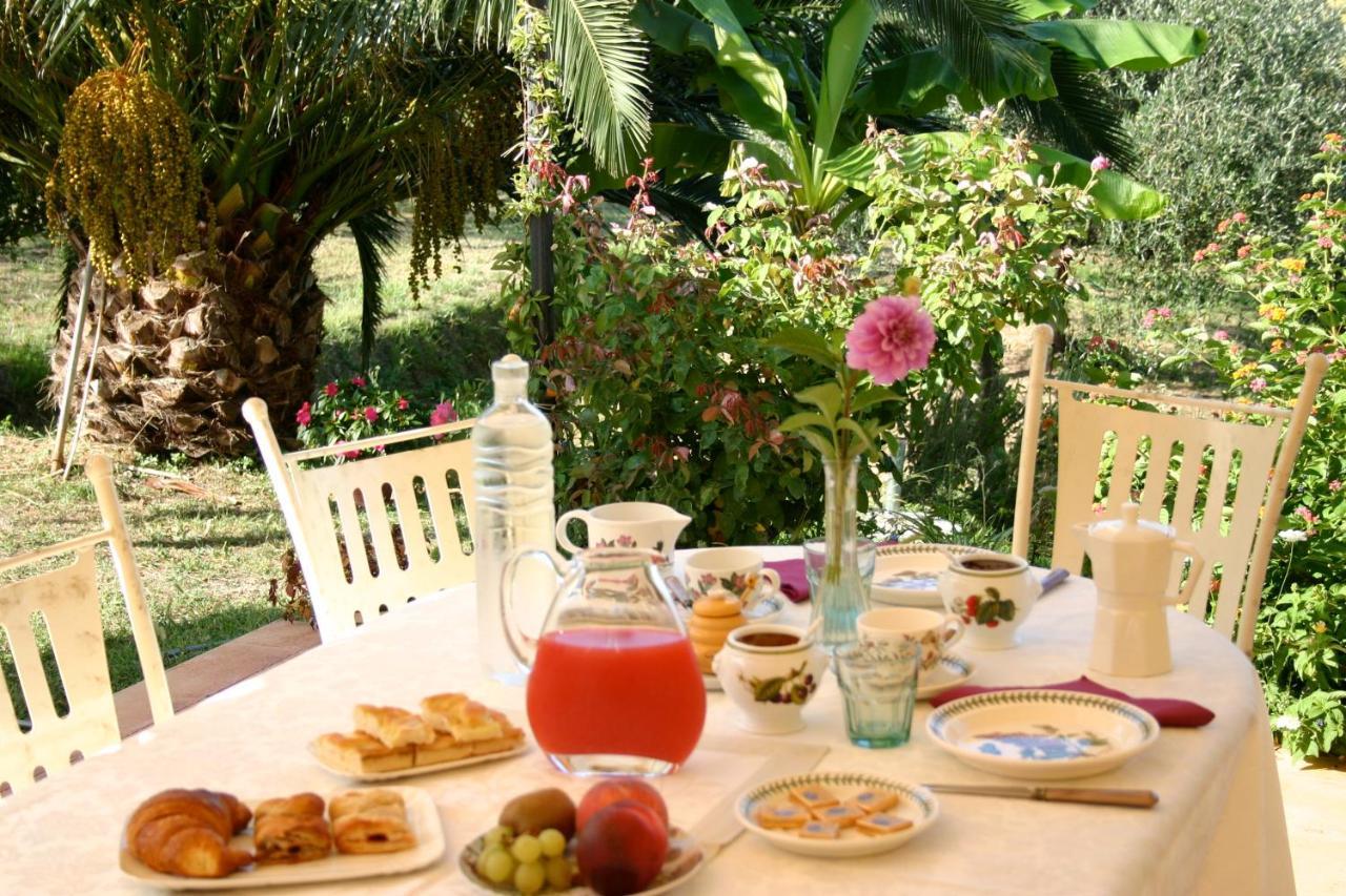 La Casa Di Menny Maison De Campagne โมเนเลีย ภายนอก รูปภาพ